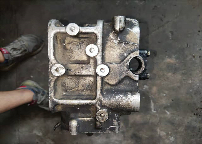 Used 4M40 Cylinder Head , ME202620 For Excavator E308 ME193804
