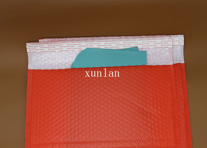 Eco - Friendly 9x12 Poly Mailers PE Film Material With Air Bubble Linings