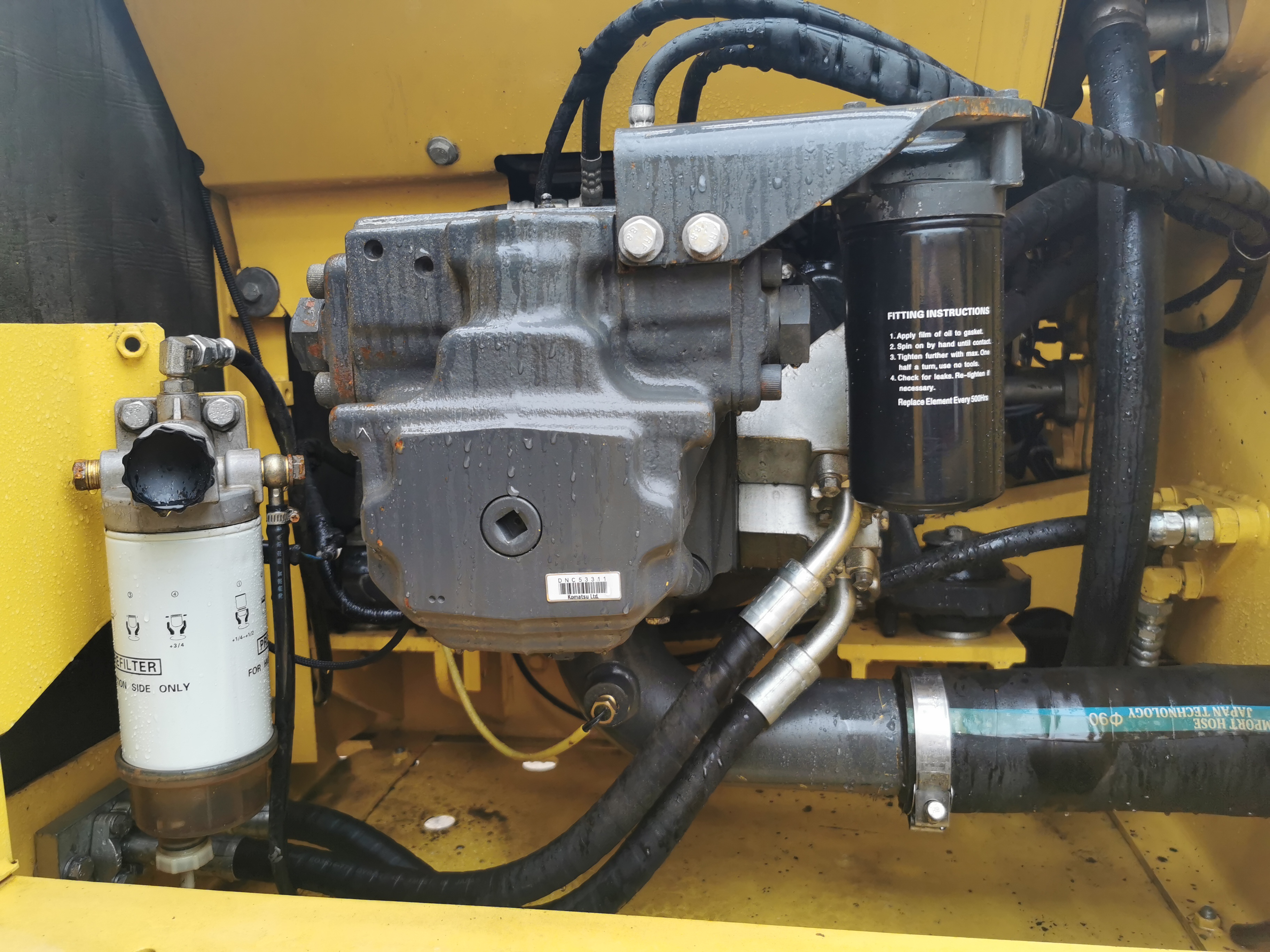 Used Komatsu PC200-7 200-8 200-6 Crawler Excavator with Cummins Engine and Original Color