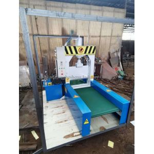 Buy cheap 660mm Width Horizontal Conveyor Belt Cutter Machine For Roll Material product