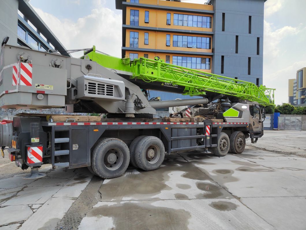 Used Engineering Construction Machinery Zoomllion Truck Crane of 35ton