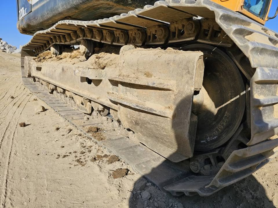 Original Brand Used Hyundai 220LC Crawler Hydraulic Excavator 22 Tons Construction Second Hand Digger