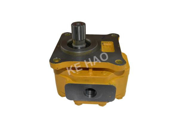 Buy cheap 07437-71300 D50A-15 Main Clutch Pump Bulldozer Pump / Cast Iron Hydraulic Gear Pumps Silver Color from wholesalers