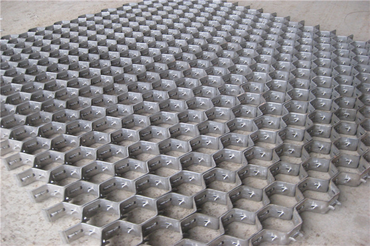 2mm 2.5mm Thickness Hex Mesh Refractory Stainless Steel 304 306 316