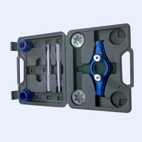 Buy cheap Mallealbe Iron Steel Manual Conduit Tools Electro Galvanized Handle from wholesalers
