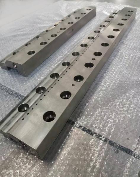 Buy cheap Wear And Corrosion Resistant Sandblasting Extruder Machine Parts Die Plates from wholesalers