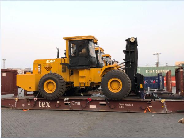 Buy cheap 15 Ton 4WD ATV Rough Terrain Forklift With Weichai Engine from wholesalers