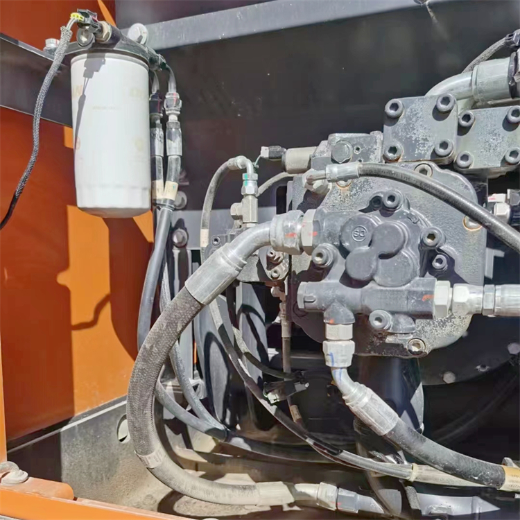 Korea Health Condition Used Doosan 220 Excavator 22ton in Shanghai Earth-moving Machinery