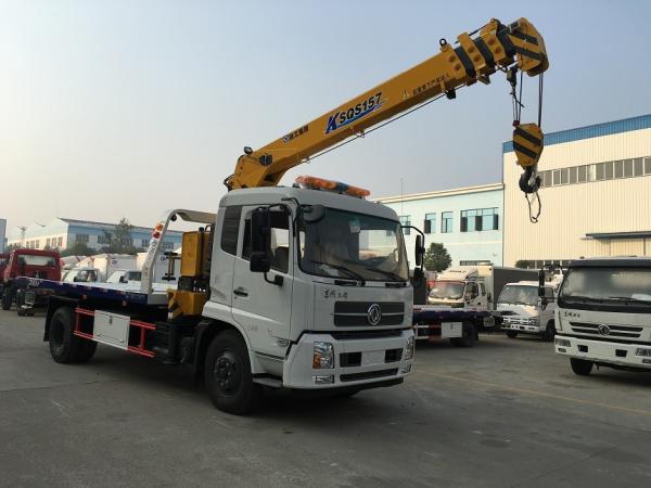 Buy cheap Dongfeng Recovery 6 Ton Wrecker Tow Truck , Flatbed Tow Truck Mounted With 6.3 Ton Telescopic Crane from wholesalers
