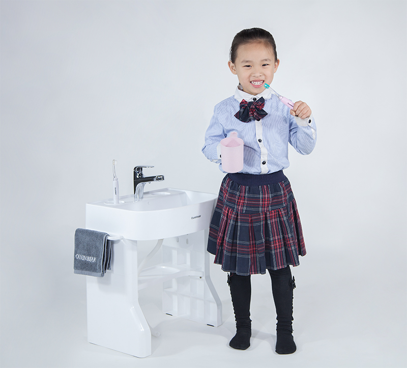 White Plastic Children'S Wash Basin Stand With Acceptable OEM ODM