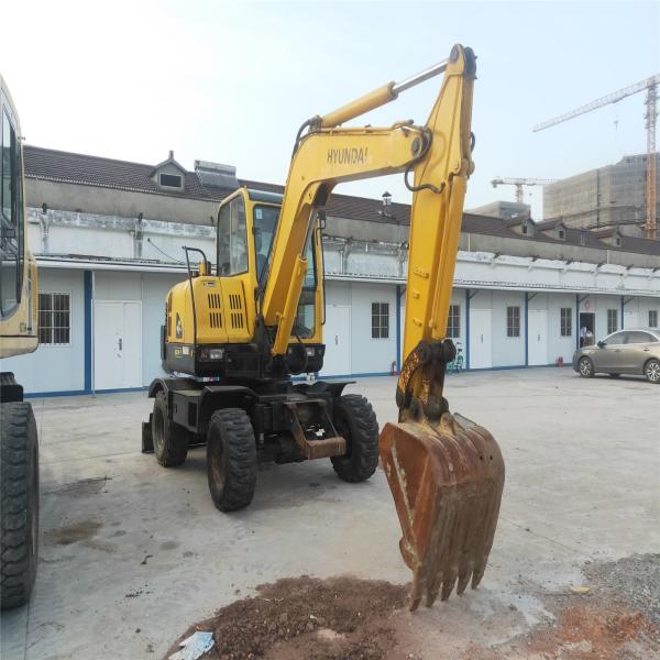 Buy cheap Used Hyundai Digger R60W Secondhand 6ton Wheel digging Excavator from wholesalers