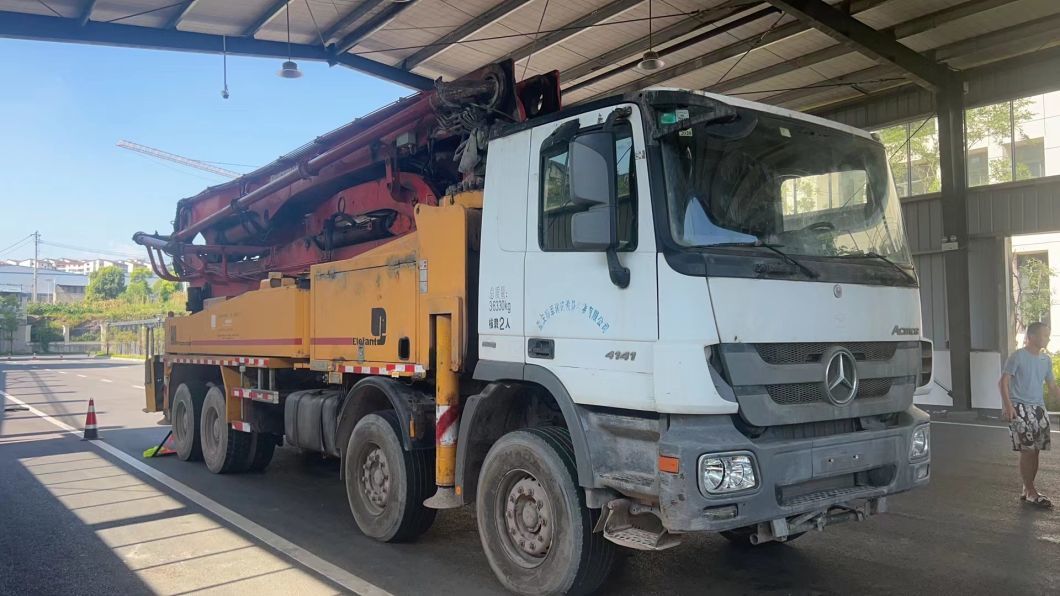 Concrete Pump Putzmeister Schwing 46m 56m on Benz for Sale