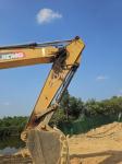 Larger Crawler Excavator High Operating Efficiency XE200 Crawler Excavator