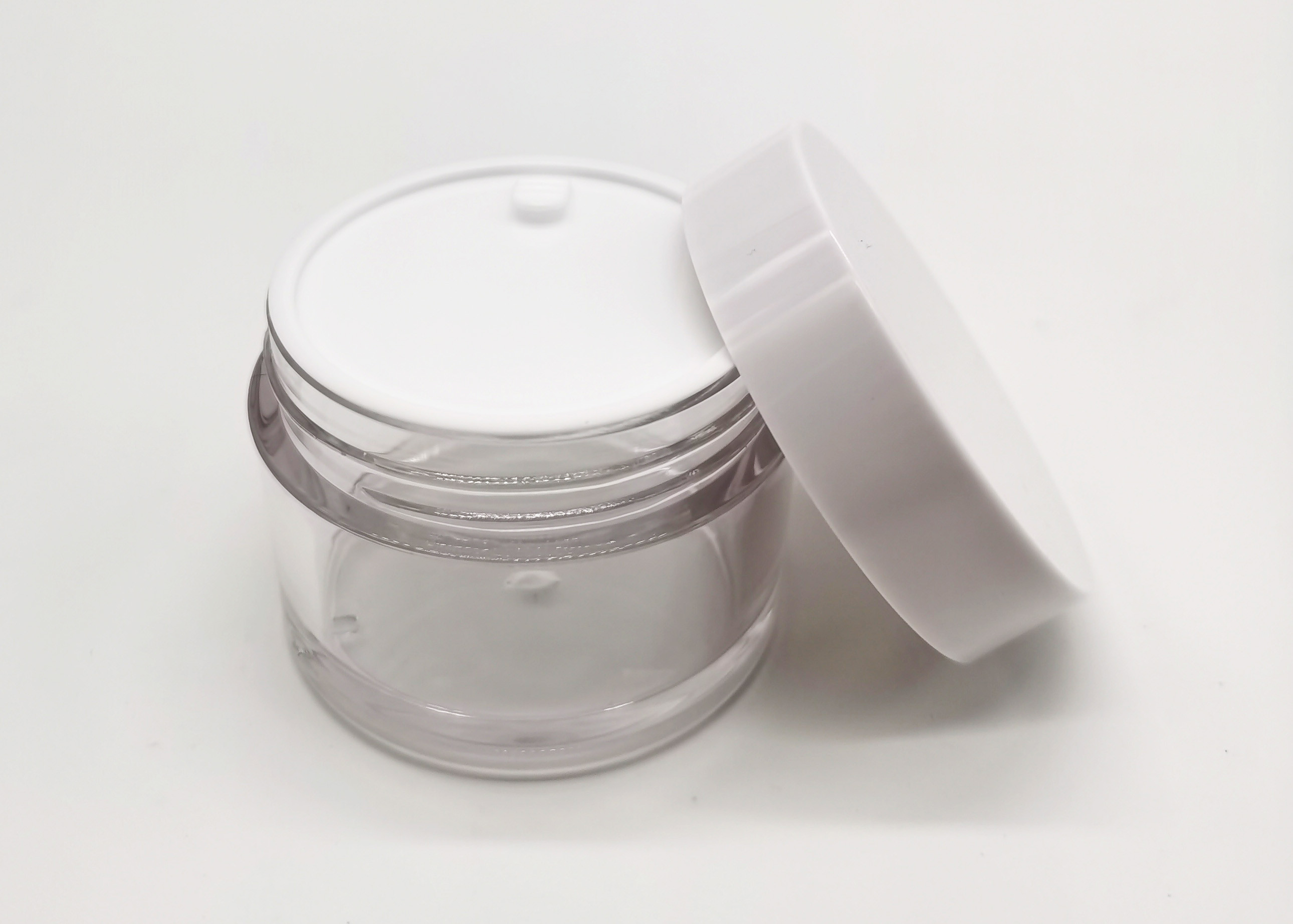 Round 50g PET Cosmetic Bottles For Facial Care Packaging