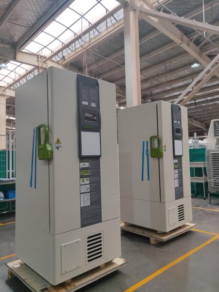 Single Foaming Door Laboratory Super Ultra Low Temperature Freezer With 338
