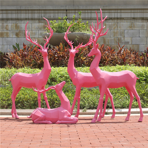 Large Metal Horse Garden Animal Sculptures Realistic Geometry For City