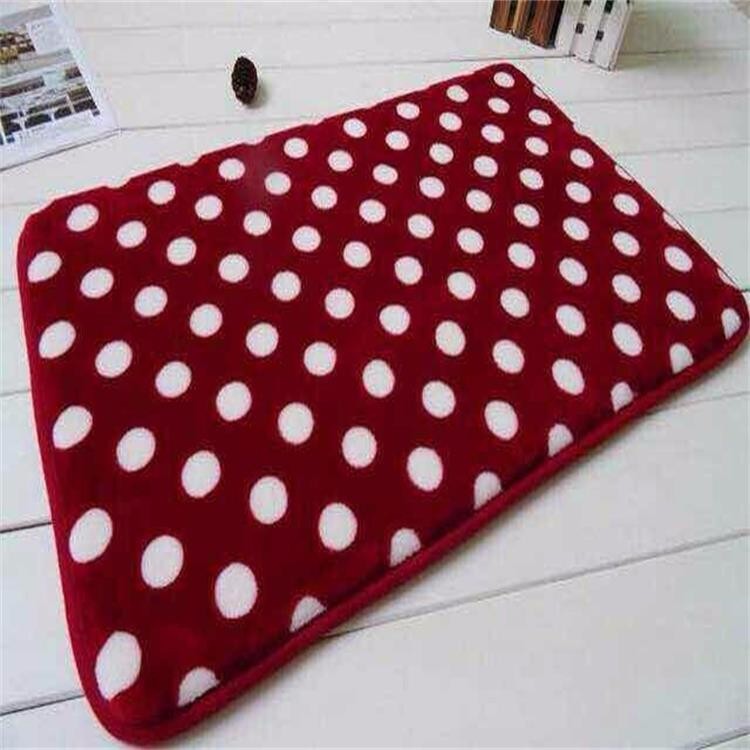White dots pattern coral fleece bath mat with memory foam