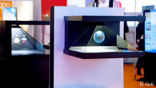 270 Degree 3 Sided 21.5 Inch 3D Hologram Display Box Holographic 3D Pyramid