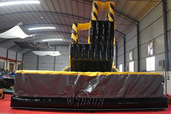 Lead Free Inflatable Outdoor Games High Altitude Platform Jumping Game
