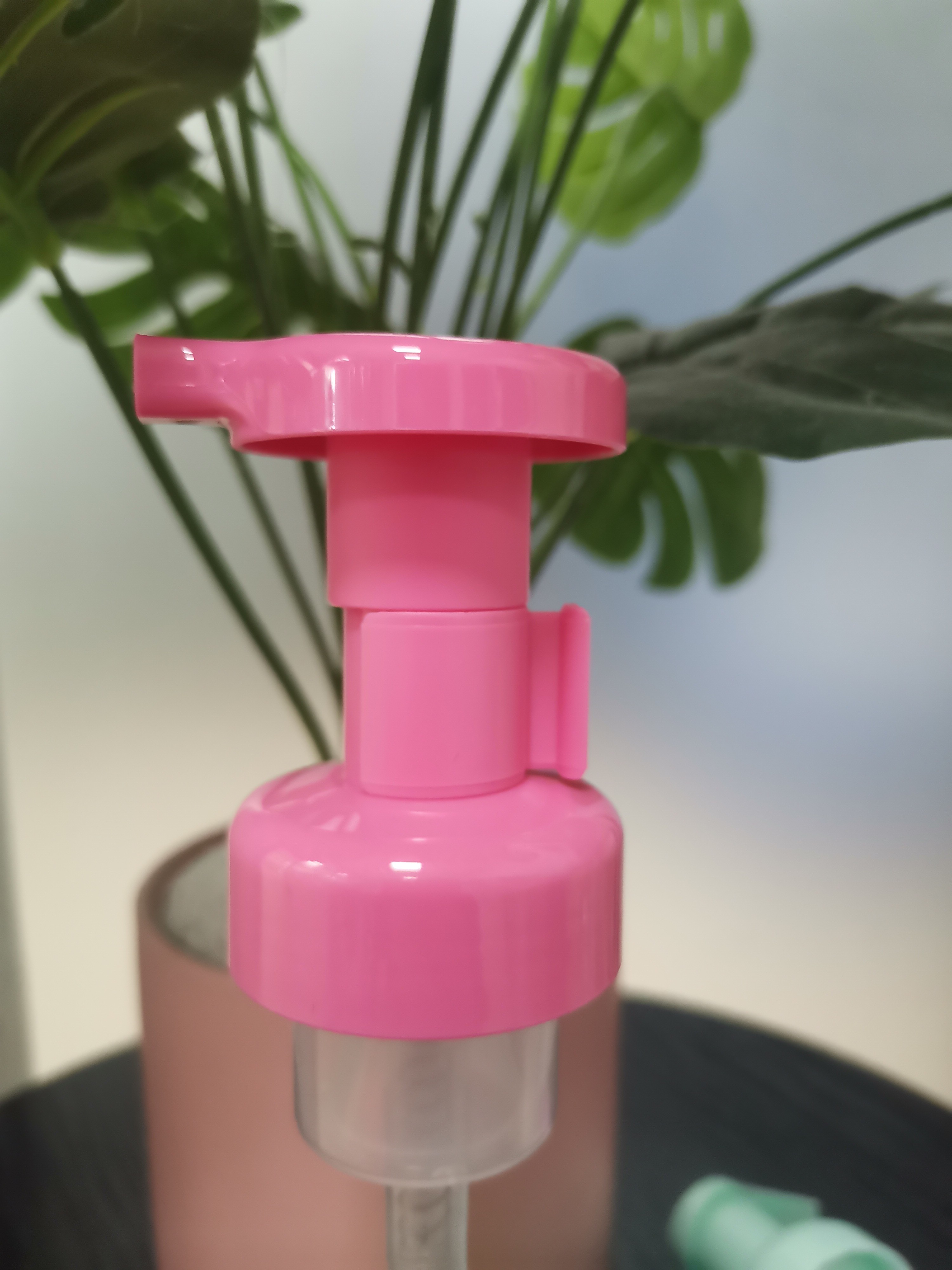 Steady Structure Bottle Foam Dispenser White Housing For Transparent Look