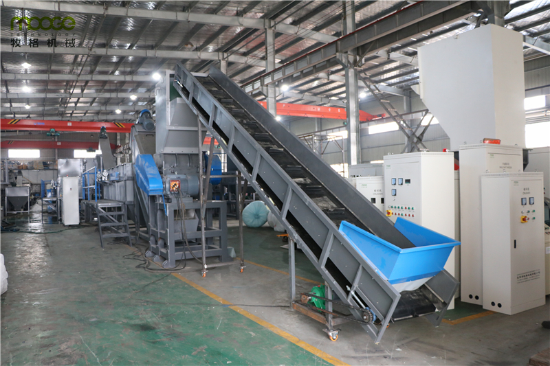 Dewatering Plastic Film Recycling Machine HDPE Washing Line 5000KG/H