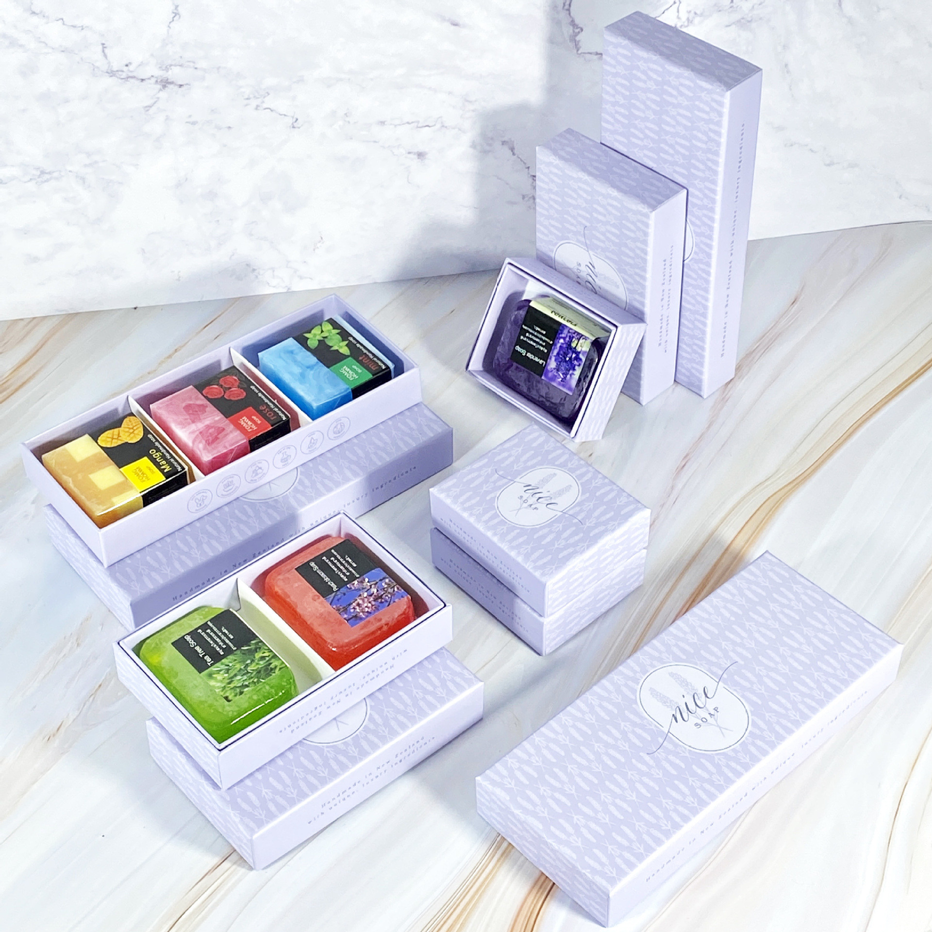 Custom Soap Set Rigid Packaging Box with Insert Environmentally Friendly Paper Gift Packaging