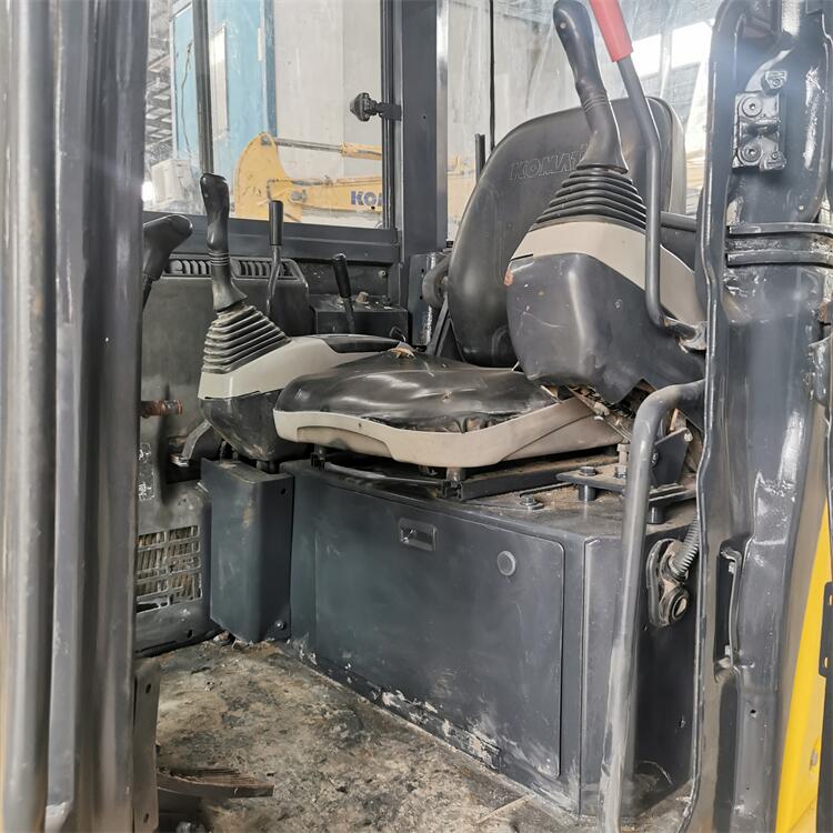 2022 Japan Komatsu PC55MR Used Small Crawler Excavator with Original Hydraulic Valve