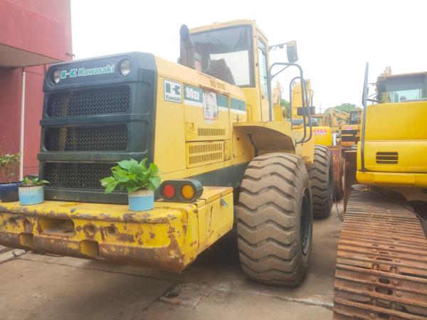 Original Japan Manufactured Secondhand Kawasaki 22ton 90ziv Wheel Loader in Good