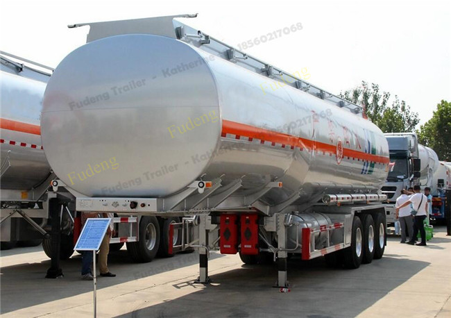 3 Axles 50CBM Fuel Tanker Semi Trailers Customized carbon steel tanker trailers