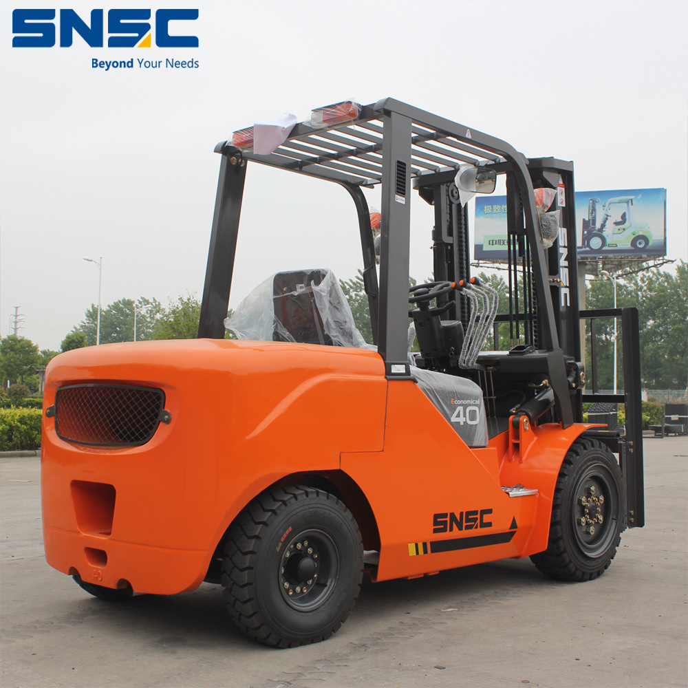 40 Ton Diesel Forklifts with Block Clamp Attachment