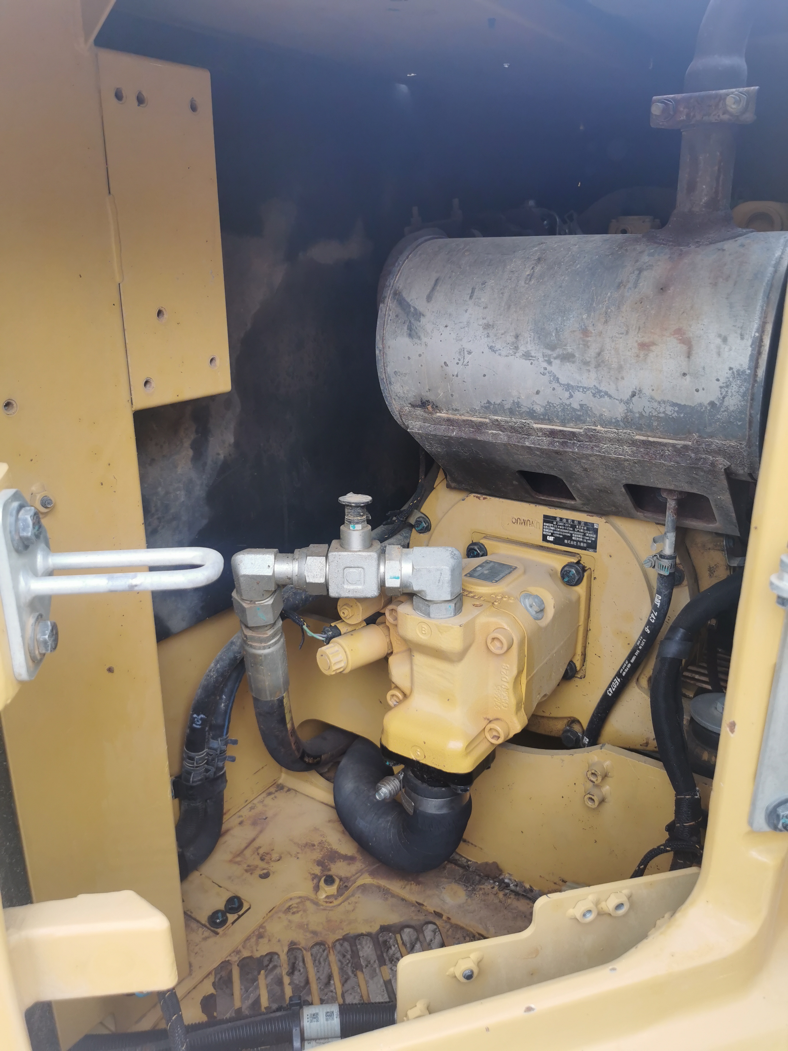 Original CAT307.5 Excavator with 0.31 Bucket Capacity and Original Hydraulic Pump