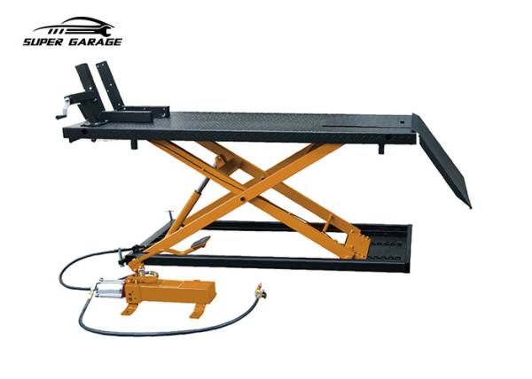 Buy cheap 1500LBS 0.7Mpa Car Lifting Equipment Air Operated Motorcycle ATV Lift Table from wholesalers