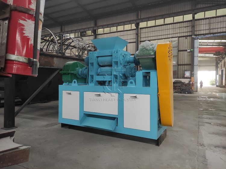 Organic Fertilizer Machine Production Line Double Roller Granulator Bio Fertilizer Making Machine