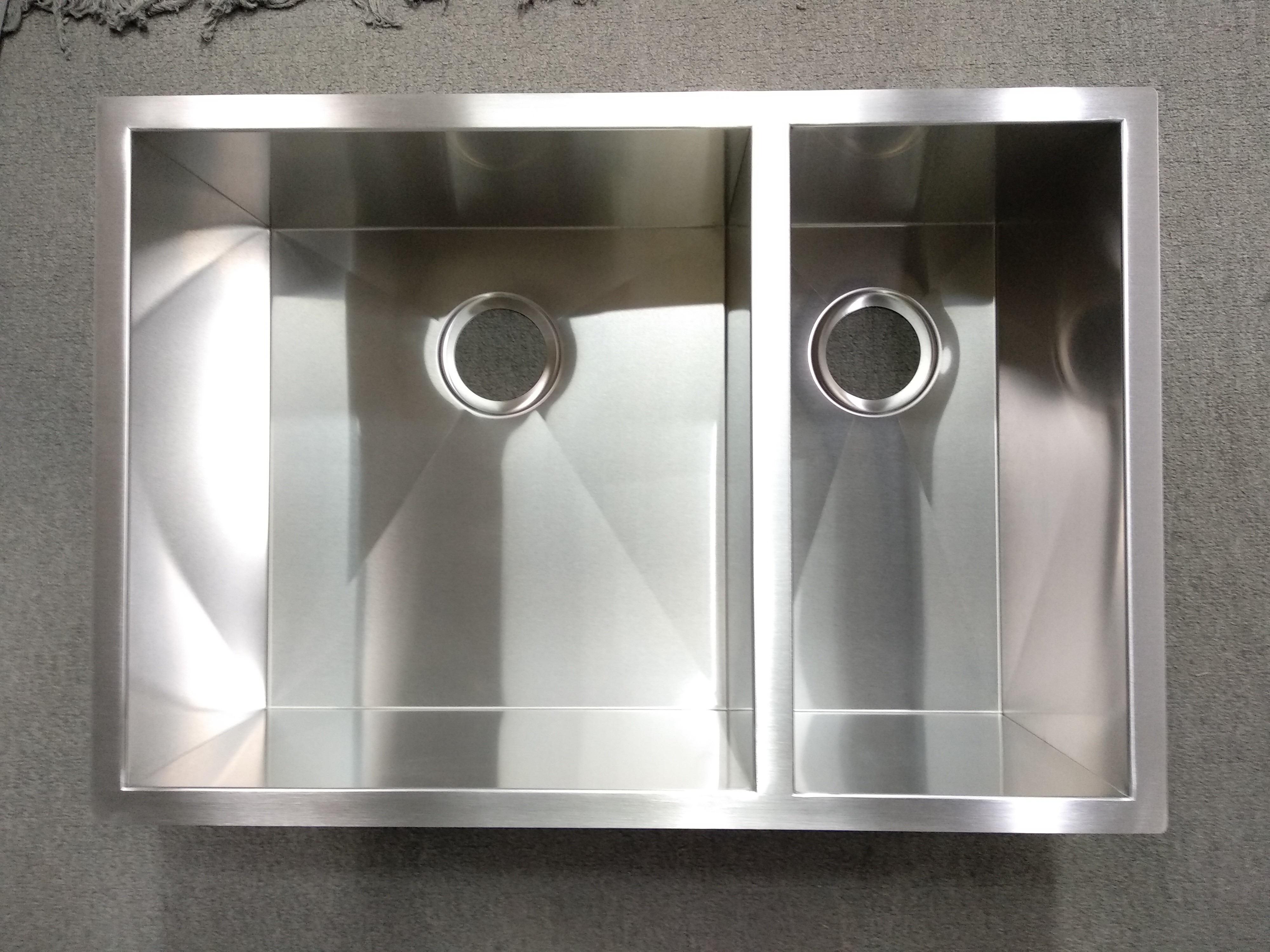 USA Undermount Stainless Steel Kitchen Sink / 2 Bowl One Piece Kitchen Sink