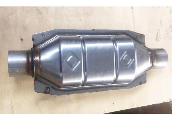 Buy cheap Auto Exhaust System Stainless Steel Oval Catalytic Converter Inlet / Outlet 57mm from wholesalers