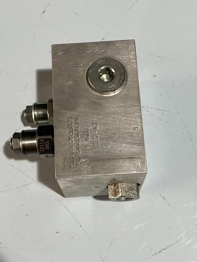 923828.0791 valve Kalmar Reach Stacker Parts 4