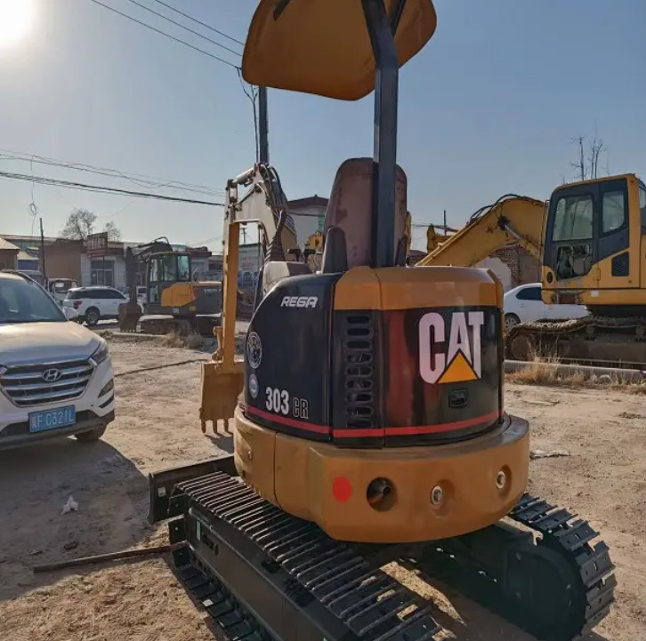 New Arrival Used Cat 303 Mini Excavator 3 Ton Small Machien for Garden