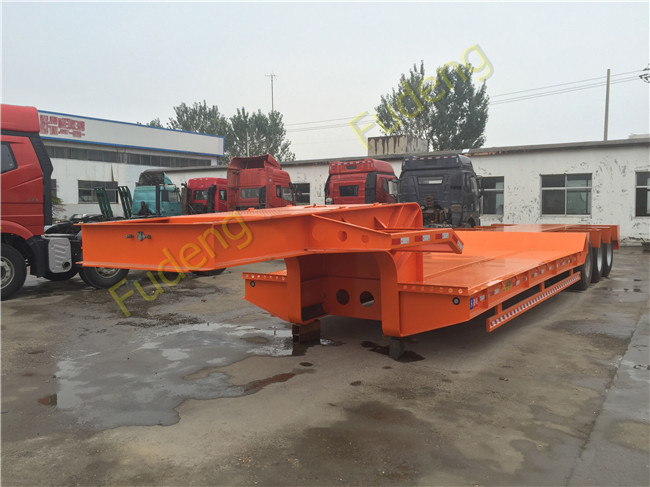 80 Tons Low Bed Semi Trailer With Mechanical Ladder BPW / FUWA Axle