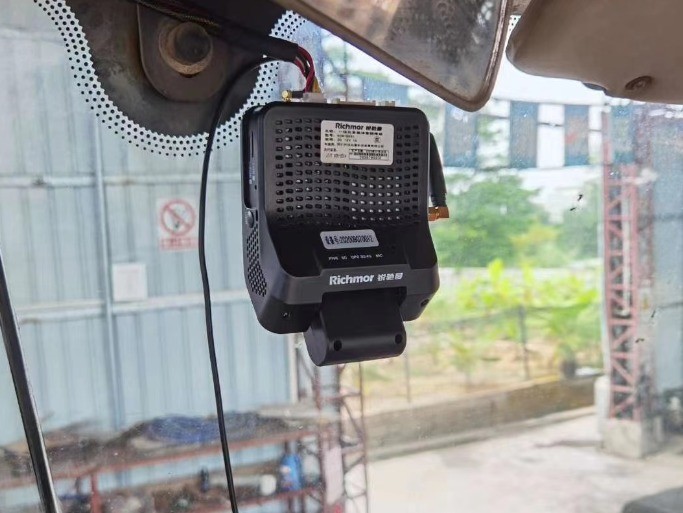 Fleet Management GPS Tracking Device With Real Time Viewing Video Replay for Bus