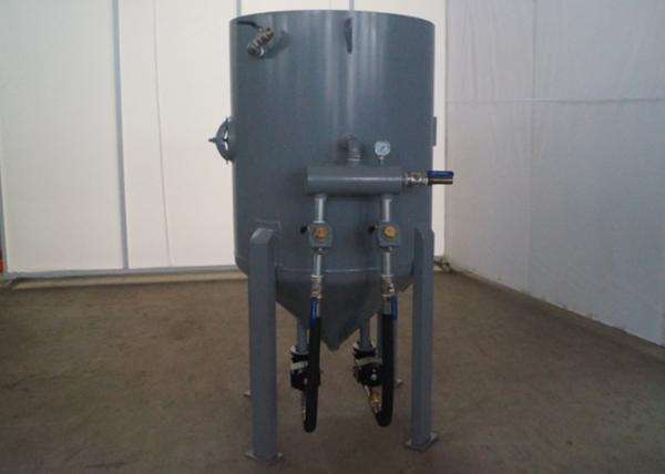 Buy cheap Two Blasting Guns Industrial Blast Pot Φ12mm Nozzle Carbon Steel Material from wholesalers
