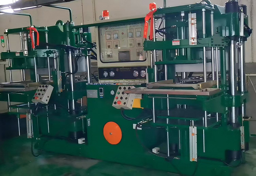 Industrial TC Type Oil Seal FKM Brown Rubber Machinery Oil Seal