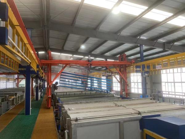 3-4 Crane Sets Anodizing Production Line with Sulfuric Acid Electrolyte for