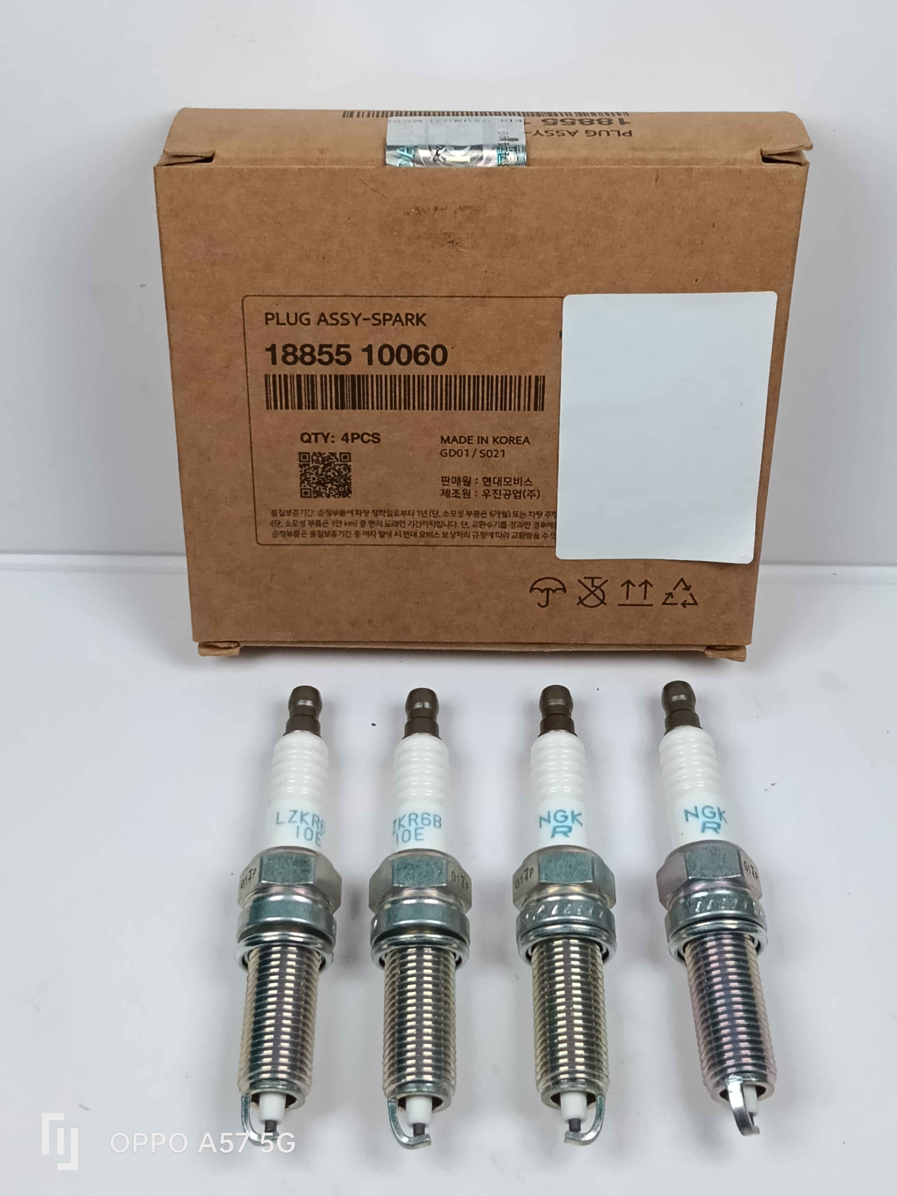1885510060 Auto Spark Plugs For HYUNDAI I20 I30 KIA CARENS CEE'D VENGA