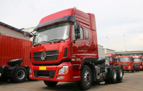 Buy cheap 10 Wheels Heavy Duty Tractor Trailer , Dongfeng 375HP Tractor Head Truck from wholesalers