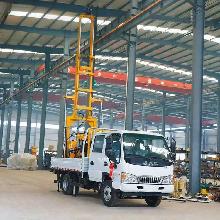 Complete Hydraulic Water Well Drilling Rig Vehicle Mounted 200 Meter