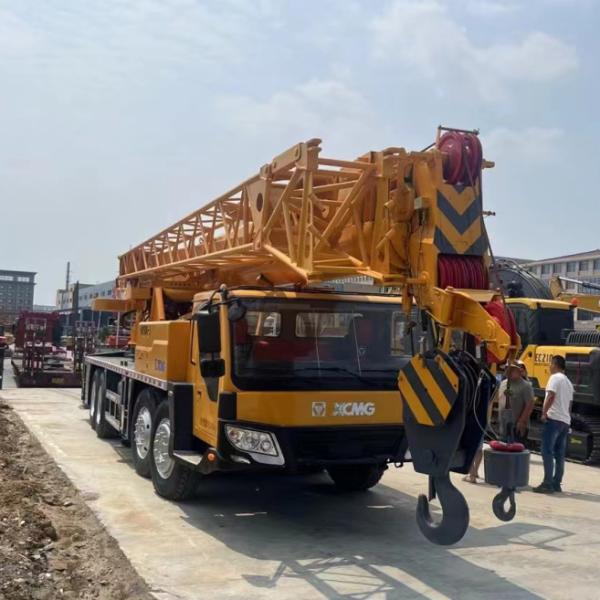 Buy cheap 50T Hydraulic Old Crane Truck QY50K-II XCMG Mobile Crane from wholesalers