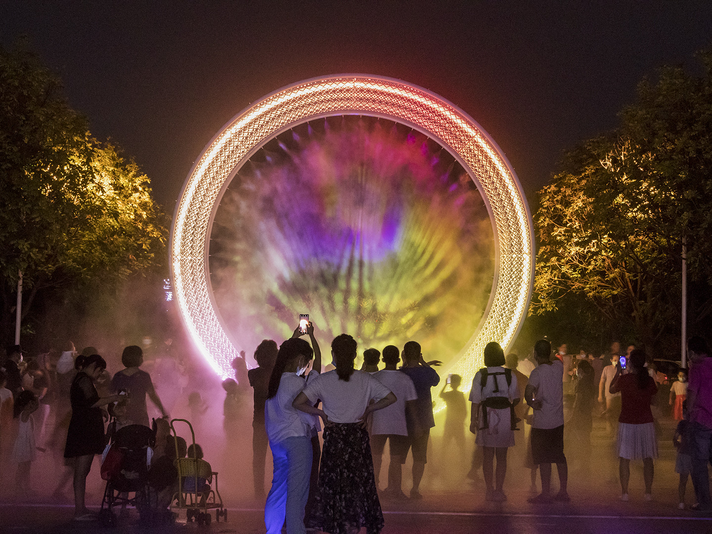 Led Effect Outdoor Gobo Projector 200w Zoom Custom Rotating Gobo Light For Landscape Project