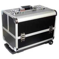 Buy cheap 2018 new design pink aluminum beauty case , portable aluminum cosmetic display product