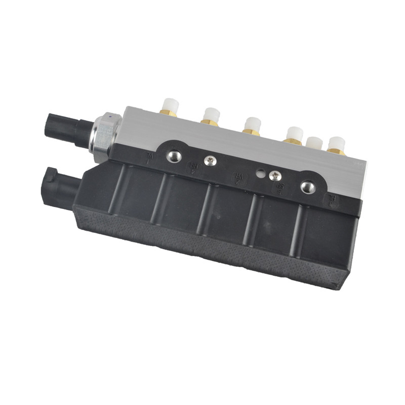 Mercedes Benz W220 Air Suspension Solenoid Valve Block 2203200258
