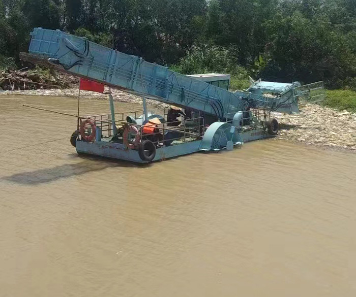 2 Section Aquatic Plant Harvester With 1.2M Harvesting Depth For River Waterweed Harvesting